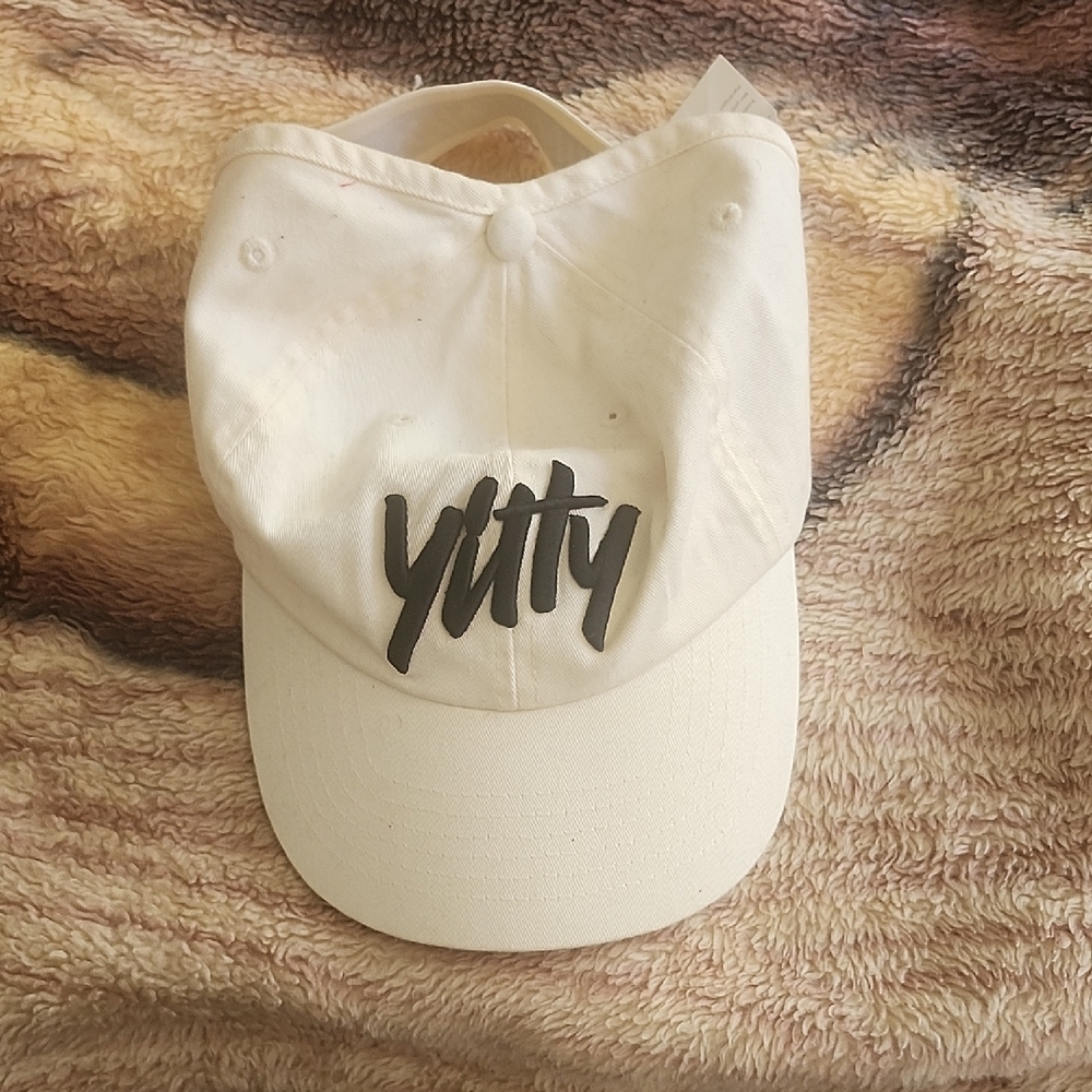 YITTY Kids Cream Hat with Black Logo